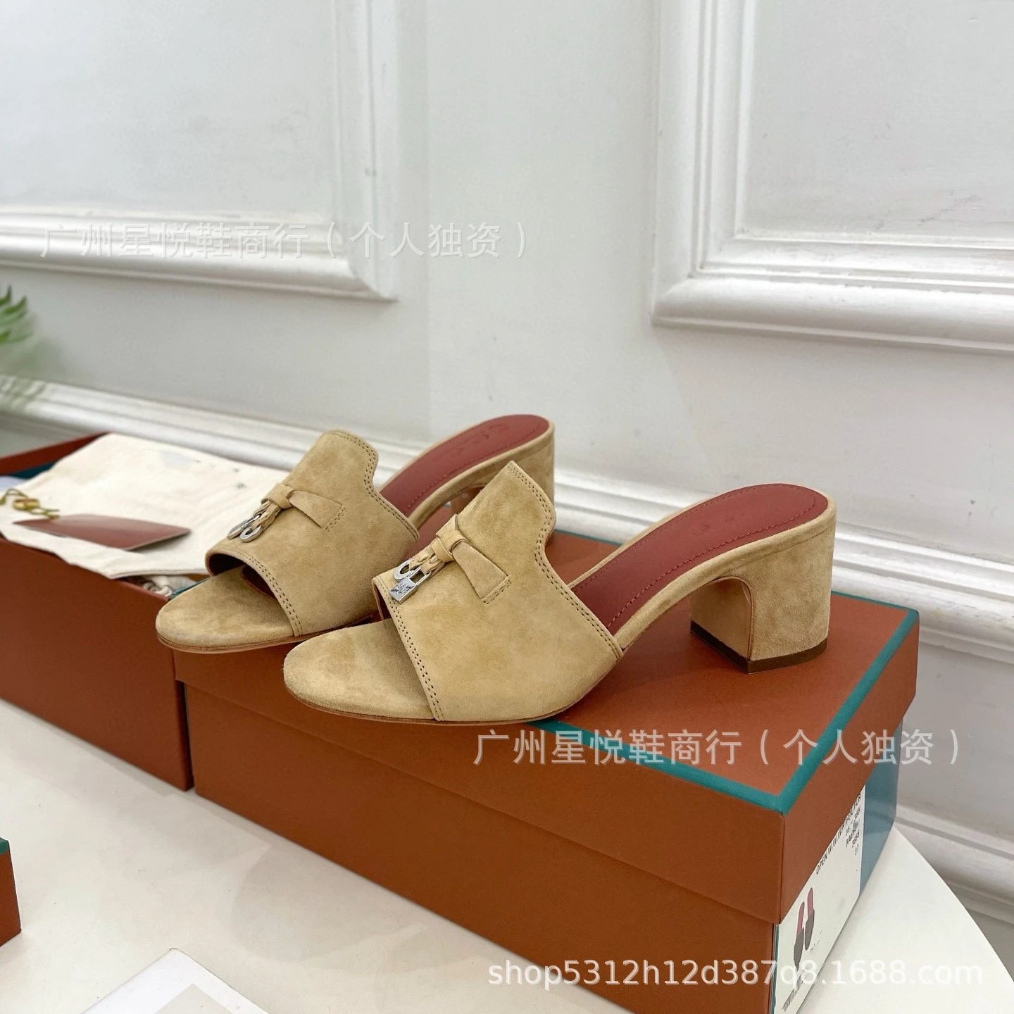 Hermès Oran Mule Yellow Suede Block Heel Sandals - 22