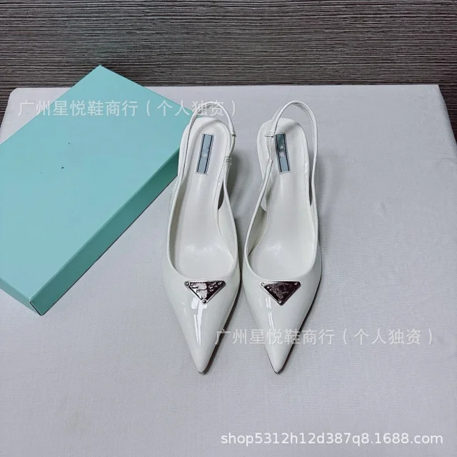 Prada High Heels Patent Leather Pointed-Toe Triangle-Plaque Slingback product detail image 13
