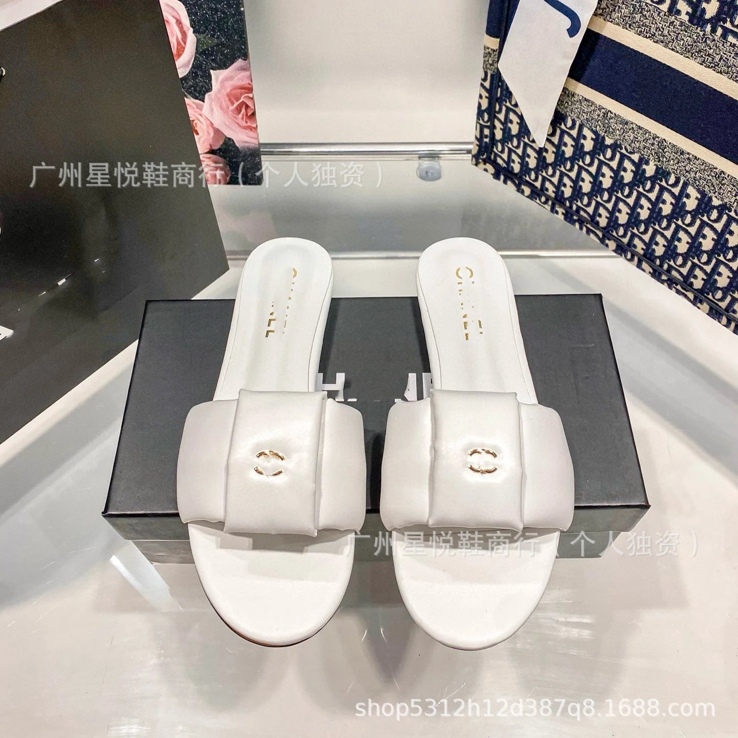 Chanel CC Logo Slide Sandals Beige Leather Slippers - 3