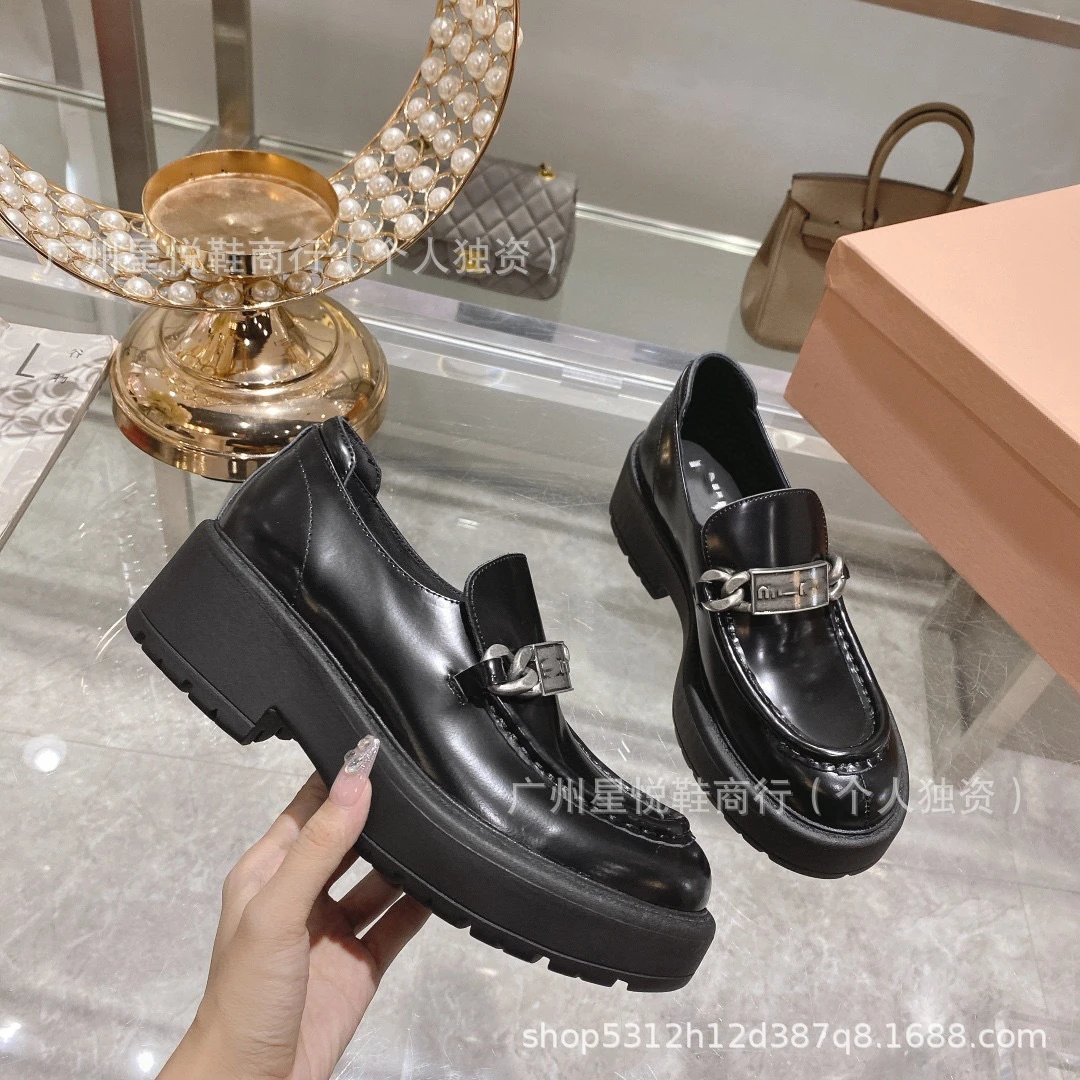 Black Patent Leather Mary Jane Platform Shoes - 9