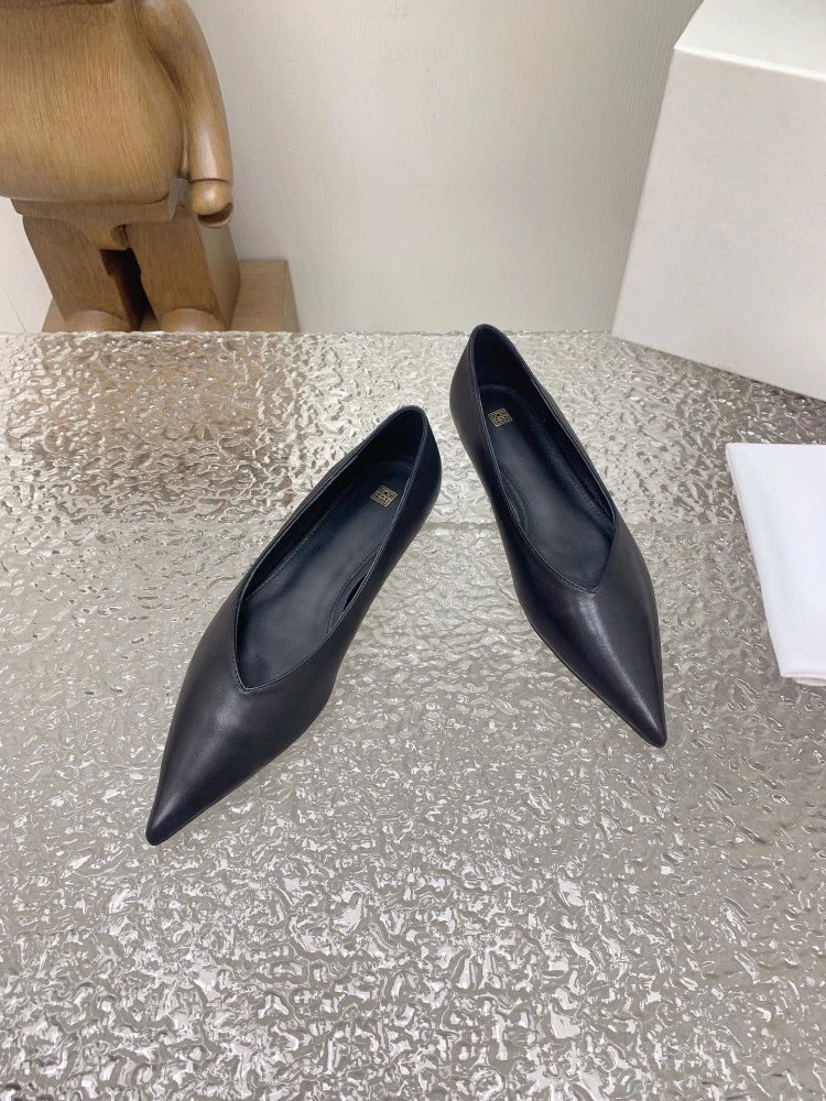 Saint Tears Pointed-Toe Flat Black Leather Shoes - 4