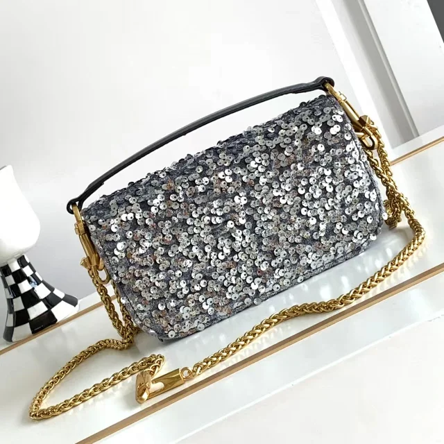 Unbranded Crossbody Bags Sequin Flap Bag with V-Shaped Metal Clasp product detail image 5