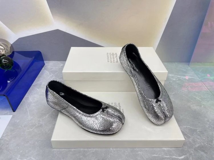 Maison Margiela Tabi Flat Brown Leather Shoes - 11