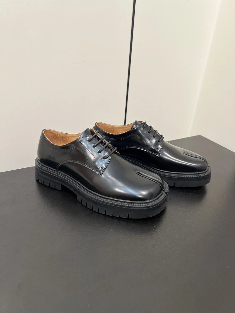 Maison Margiela Tabi Derby Black Leather Shoes - 4