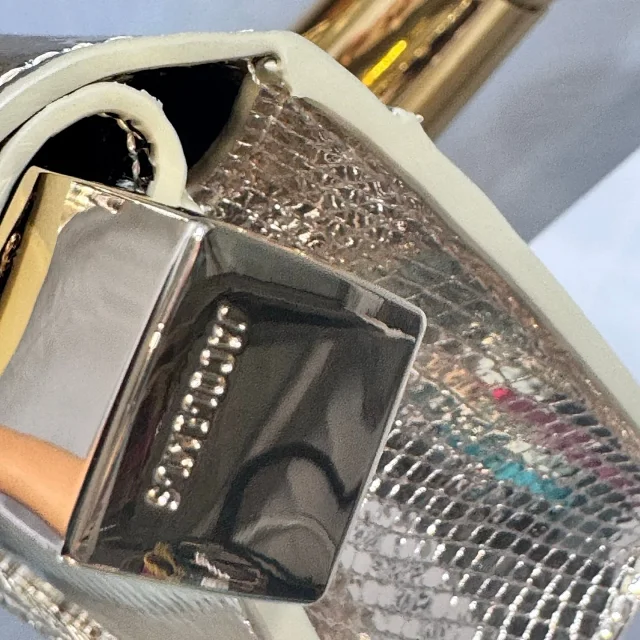 Jacquemus Crossbody Bags Roll-top flap bag with ball-end hardware product detail image 11
