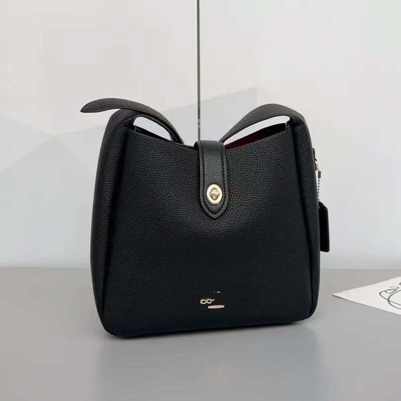 Coach Shoulder Bags Hadley Hobo image 2
