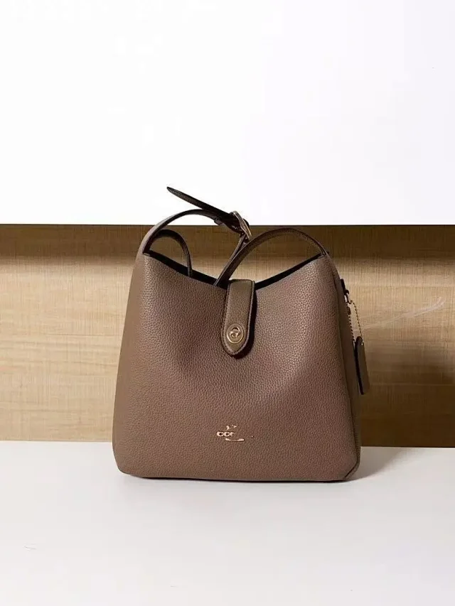 Coach Shoulder Bags Hadley Hobo product detail image 4