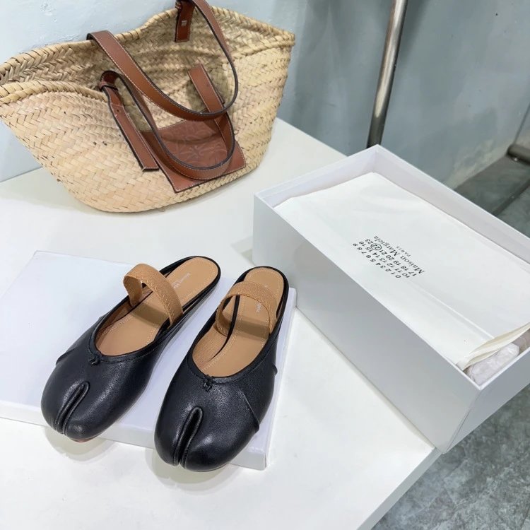 Maison Margiela Tabi Mary Jane Black Leather Shoes - 48