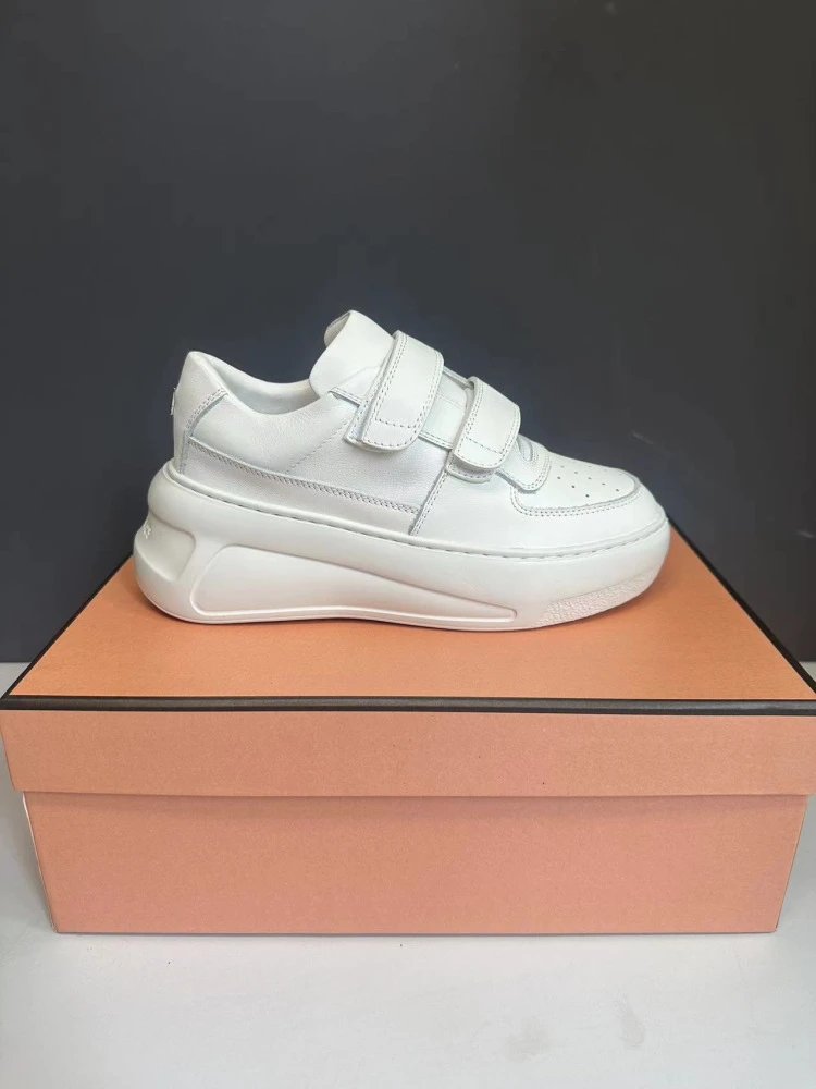 Maison Margiela Tabi-Style Velcro Sneakers White Chunky Sneakers - 12
