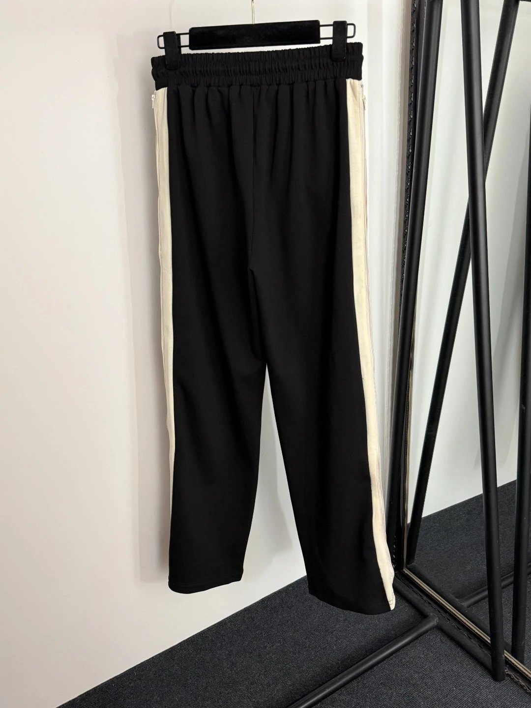 Digital Pionker Track Set Olive Beige Sweatpants - 9