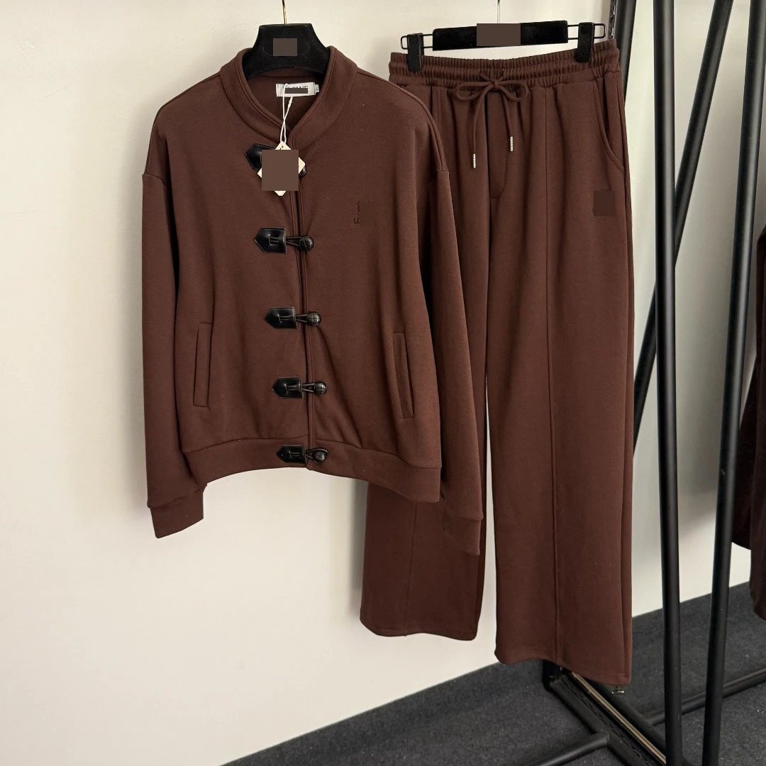L...E Toggle Closure Knit Set Beige Casual-Set - 4