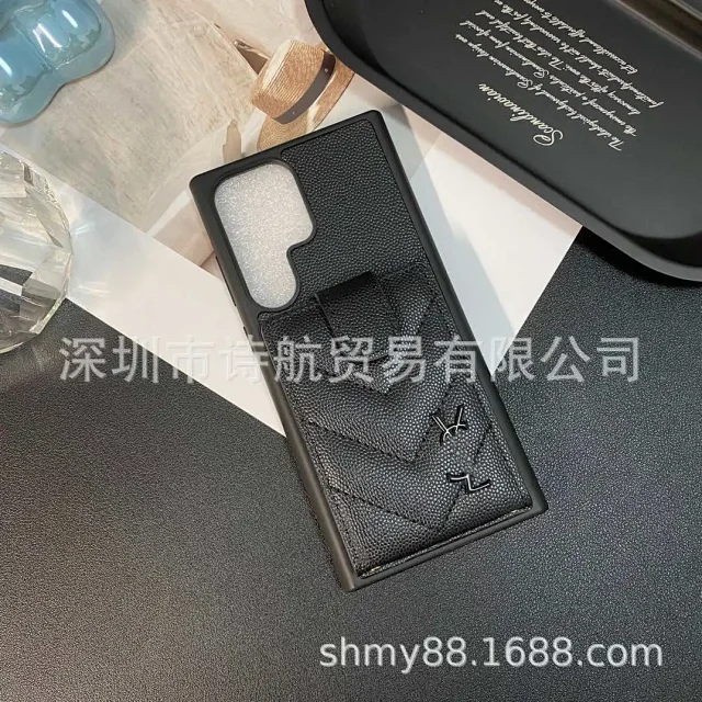Chanel Phone Cases Quilted Card Holder Case product detail image 2