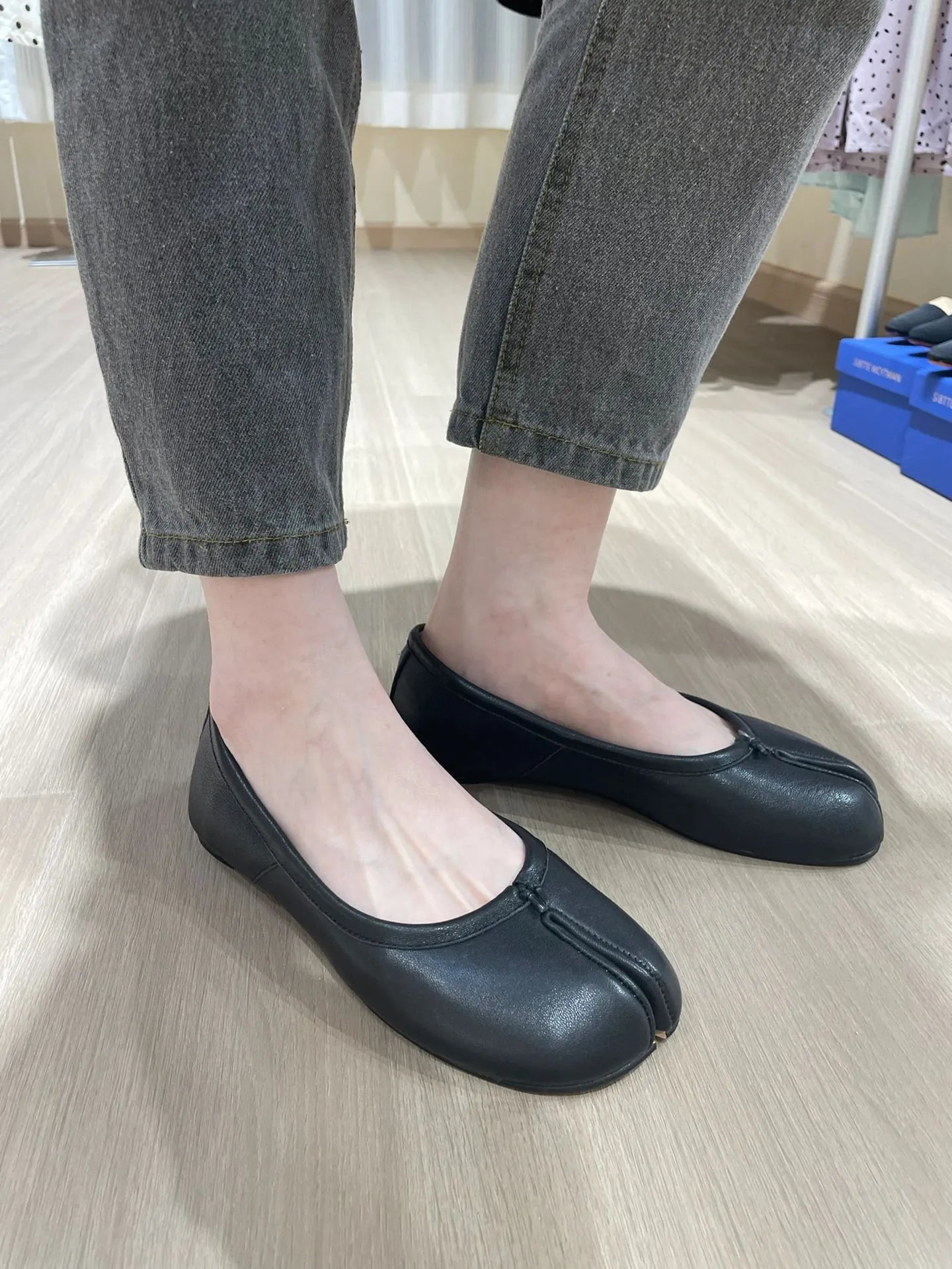 Maison Margiela Tabi Flat Brown Leather Shoes - 5
