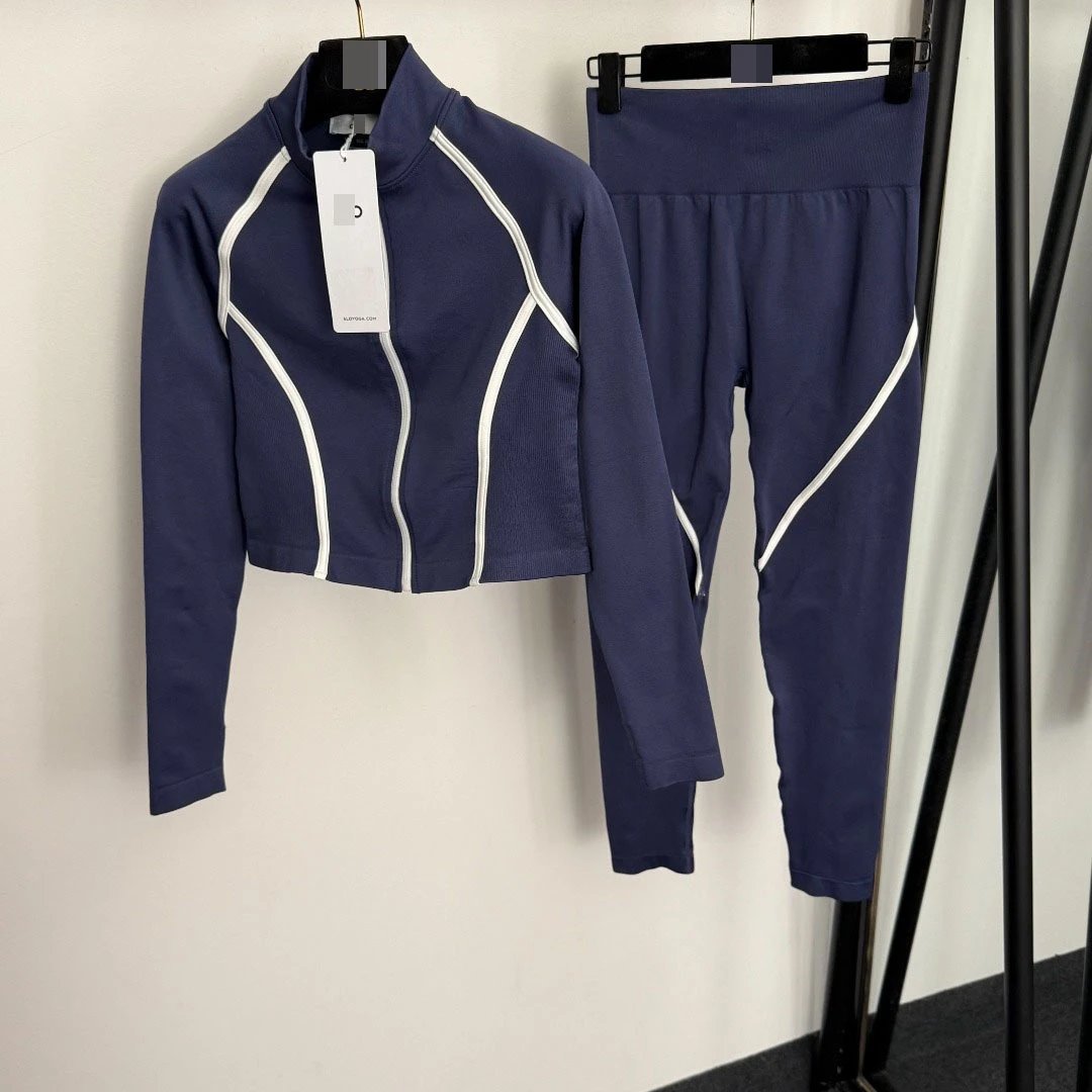 Alphaca Cropped Zip-Up Activewear Set Black with White Contrast Stitching - 4