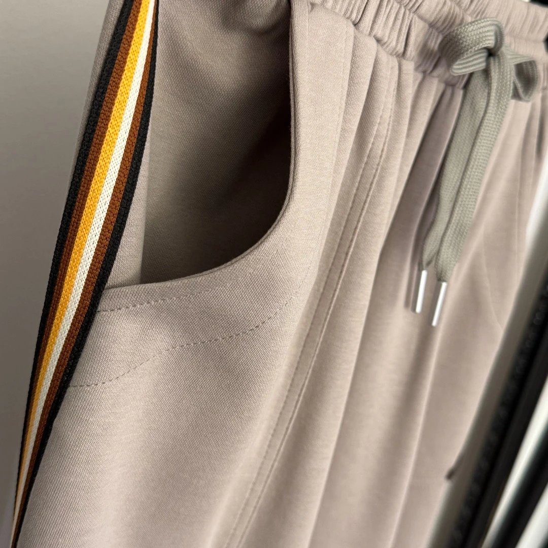 Design Cropped Hoodie and Side-Stripe Sweatpants Set Beige Tracksuit - 12