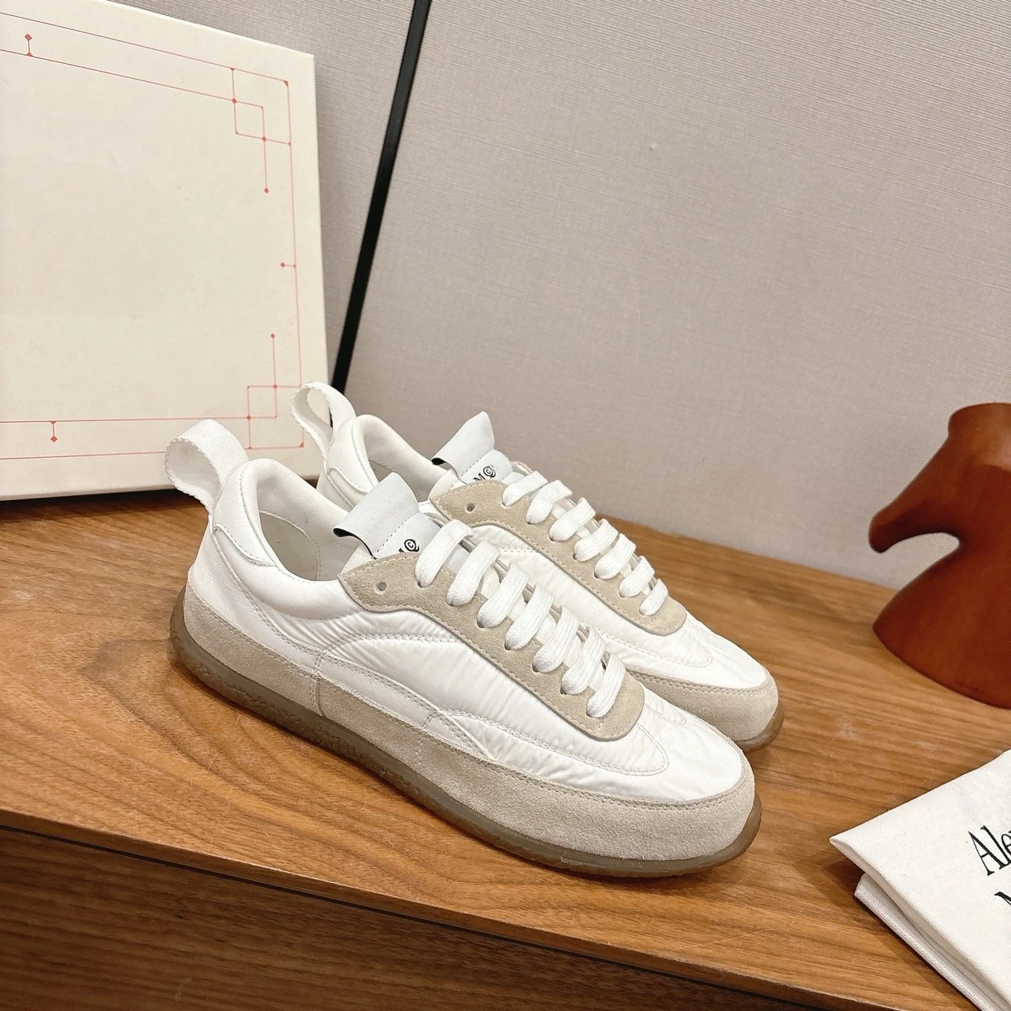 MMY Quilted Low-Top Sneakers White Beige Sneakers - 8