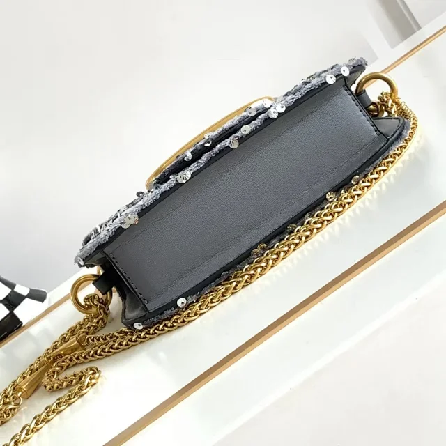 Unbranded Crossbody Bags Sequin Flap Bag with V-Shaped Metal Clasp product detail image 6