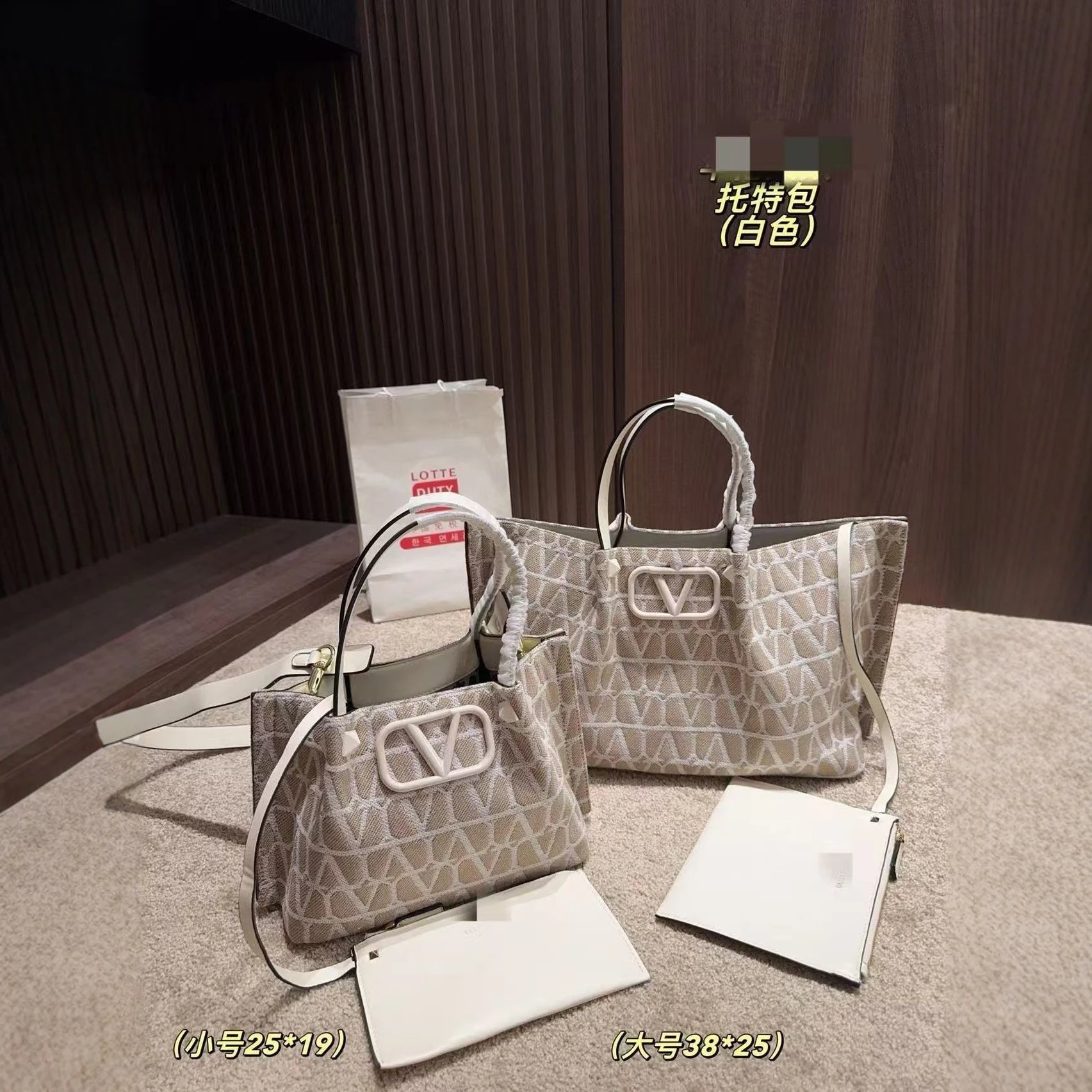 Valentino Garavani Handbags VLogo monogram tote bag image 3