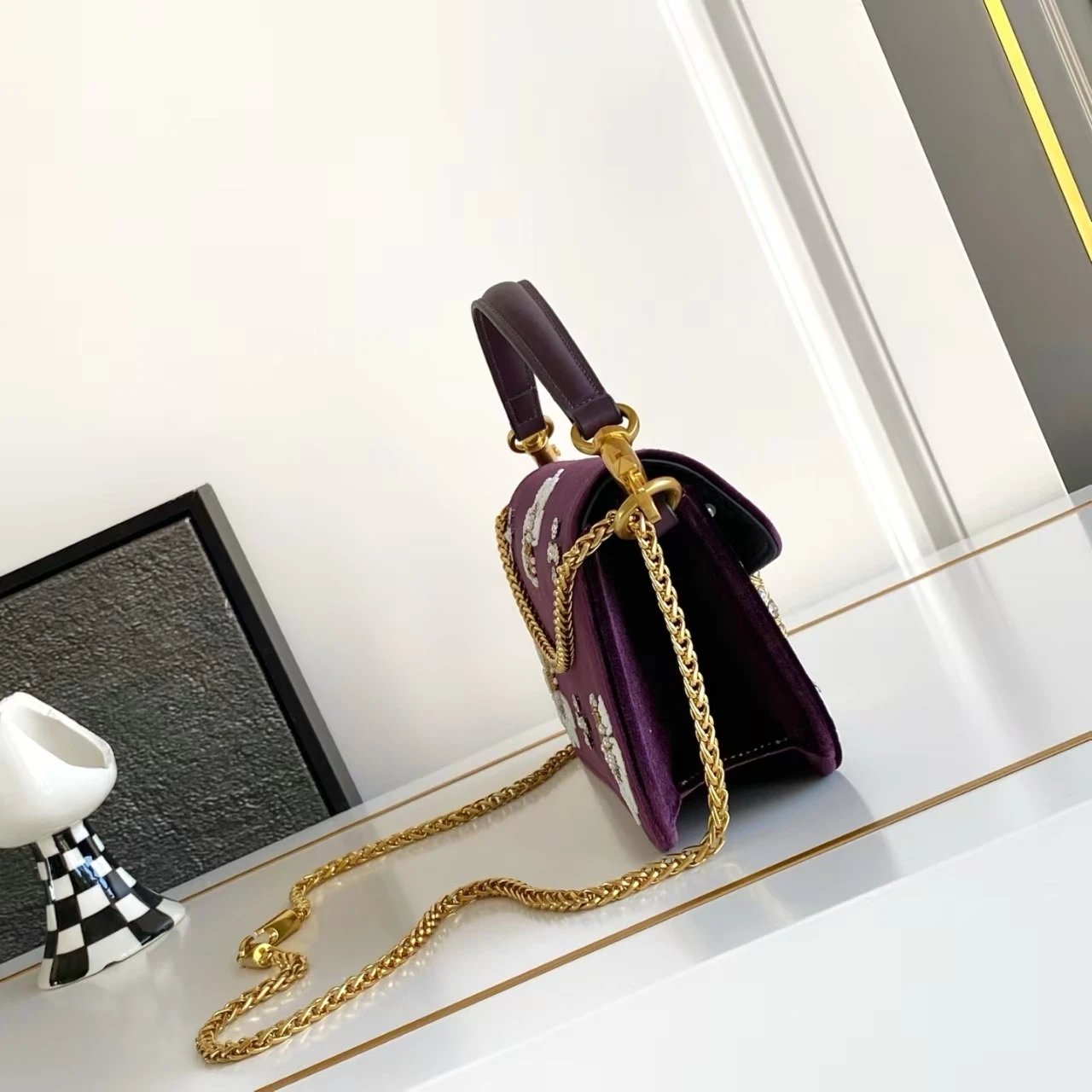 Valentino Garavani VLogo Embellished Velvet Shoulder Bag Yellow - 7