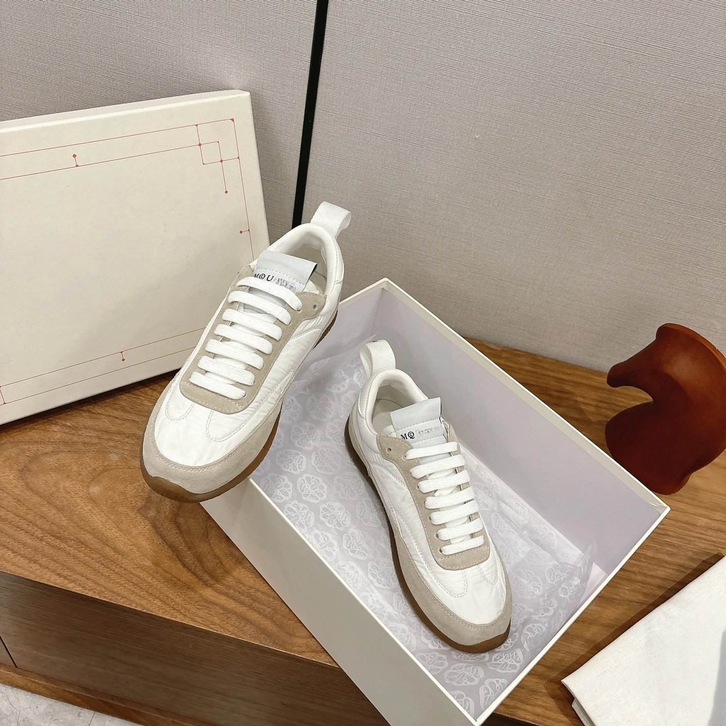 MMY Quilted Low-Top Sneakers White Beige Sneakers - 5