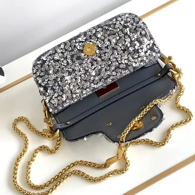Unbranded Crossbody Bags Sequin Flap Bag with V-Shaped Metal Clasp product detail image 9