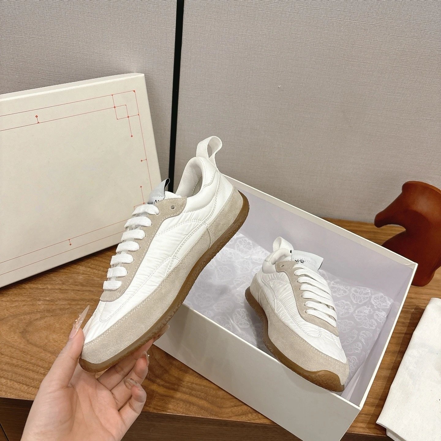 MMY Quilted Low-Top Sneakers White Beige Sneakers - 7