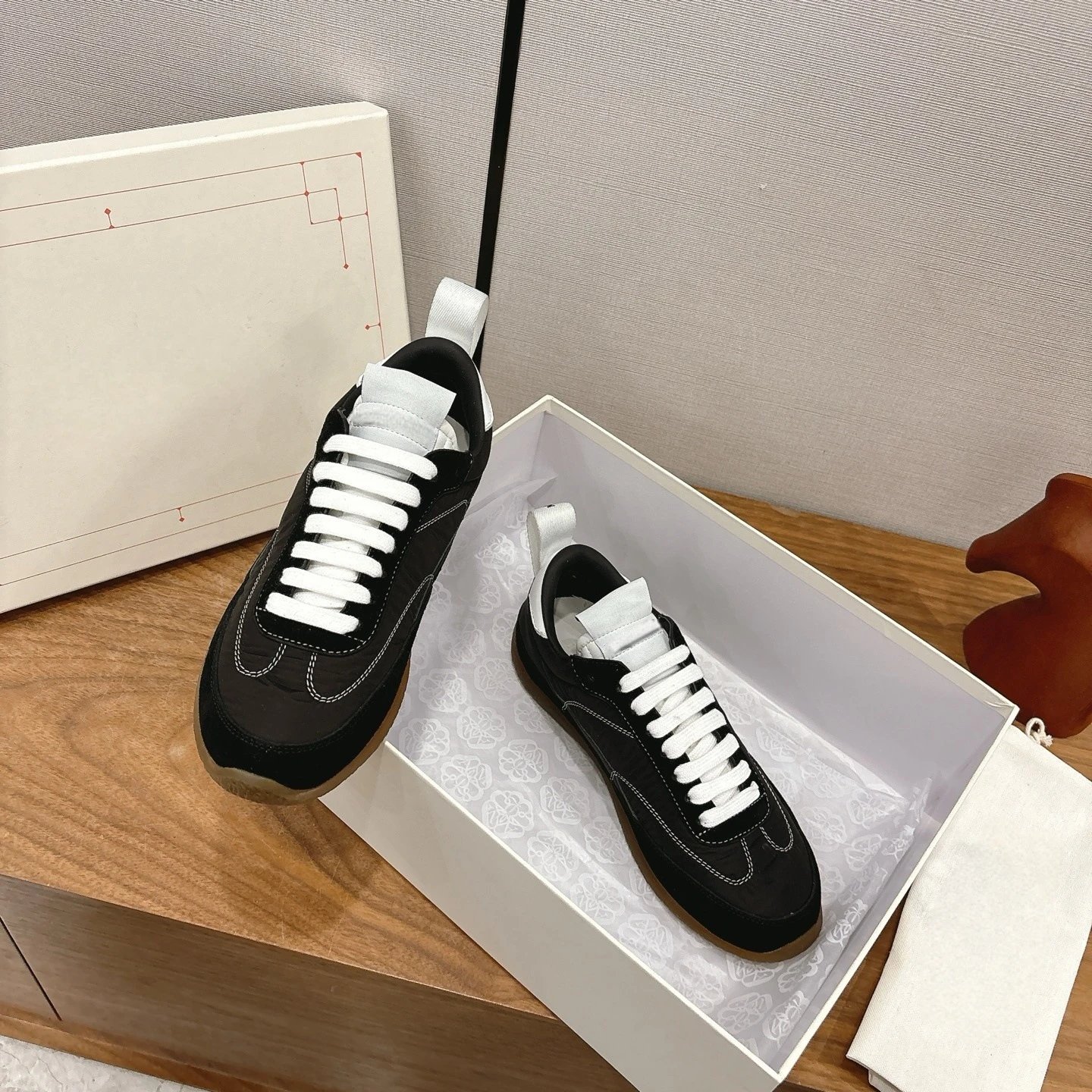 MMY Quilted Low-Top Sneakers White Beige Sneakers - 13