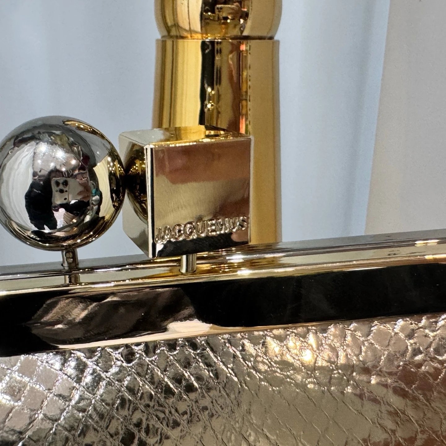 Jacquemus Le Main Jaune Yellow Clutch with Gold Hand Sculpture Handle - 11