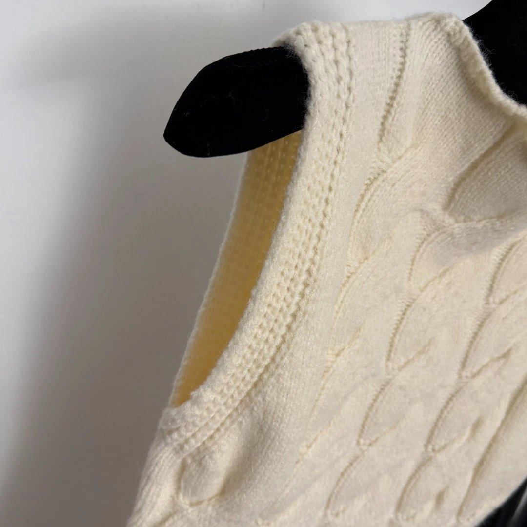 Dior Cable Knit Ivory Vest - 11