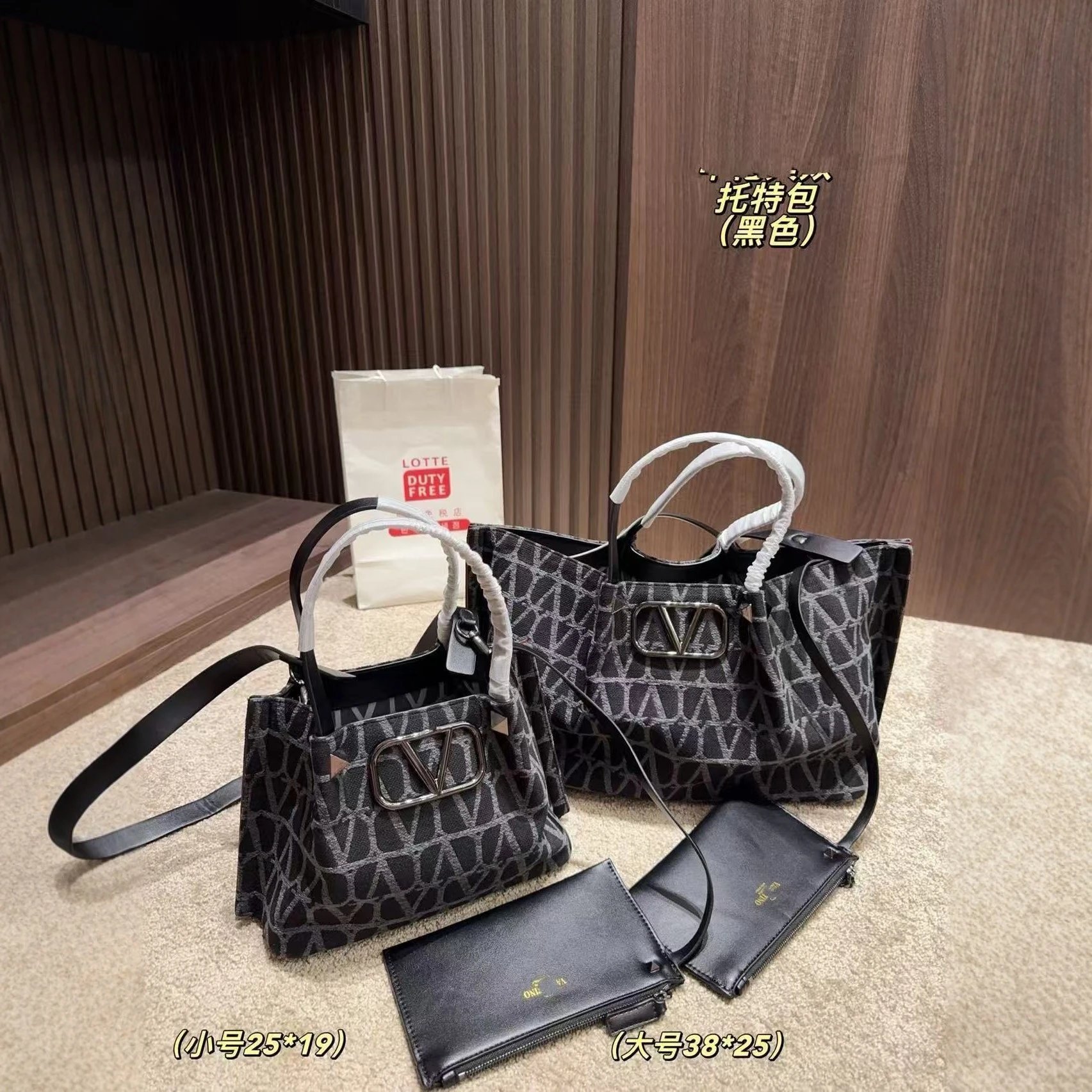 Valentino Garavani Handbags VLogo monogram tote bag image 4