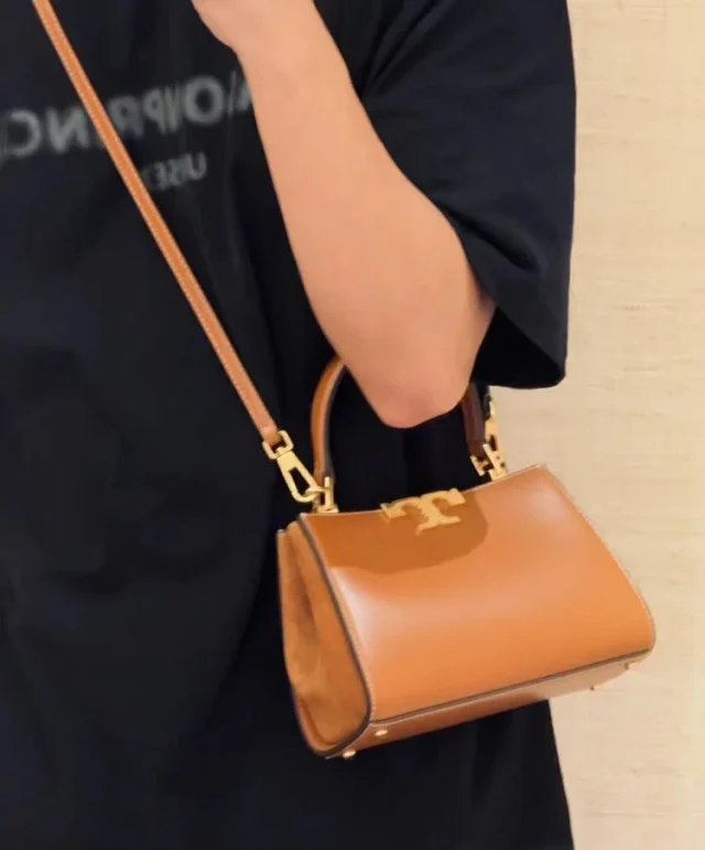 Tory Burch Crossbody Bags Mini top-handle bag with Double T hardware product detail image 4