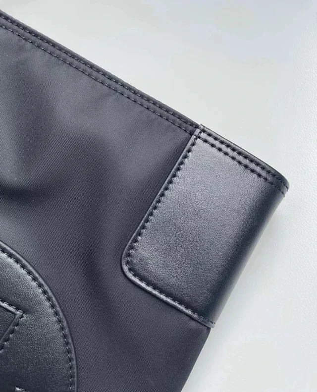 Tory Burch Handbags Nylon tote with Double T logo product detail image 15
