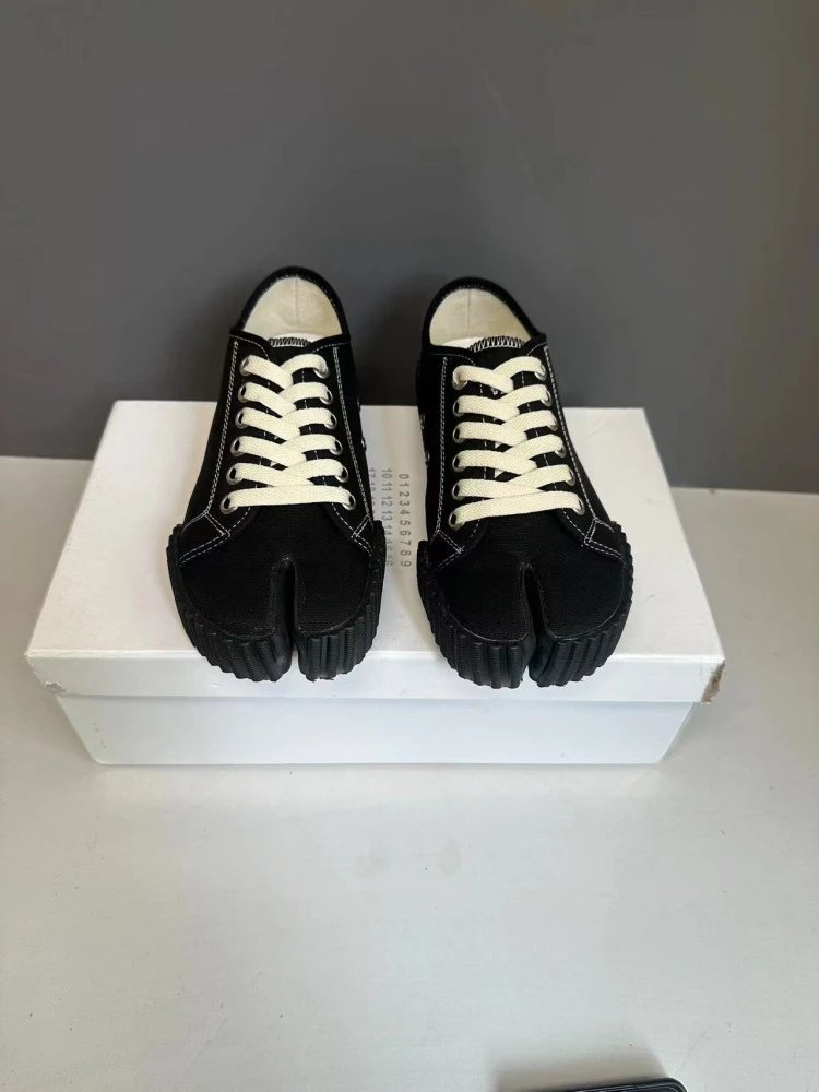 Maison Margiela Tabi Canvas Sneakers Black/Off-White - 19