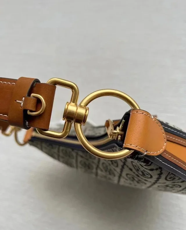 Tory Burch Shoulder Bags T Monogram Small Crescent Bag product detail image 15