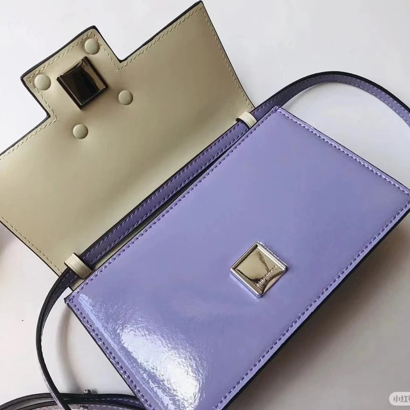 Unbranded Handbags Patent top-handle bag with detachable crossbody strap and gold-tone geometric clasp image 4