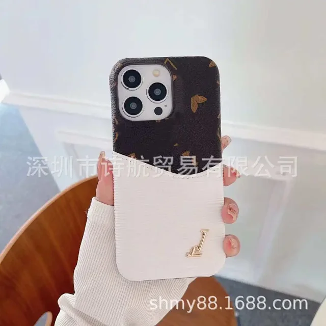 Louis Vuitton Phone Cases Monogram Contrast Textured Card Pocket product detail image 4
