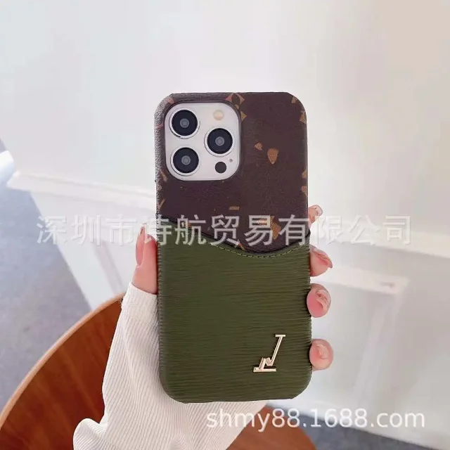 Louis Vuitton Phone Cases Monogram Contrast Textured Card Pocket product detail image 6