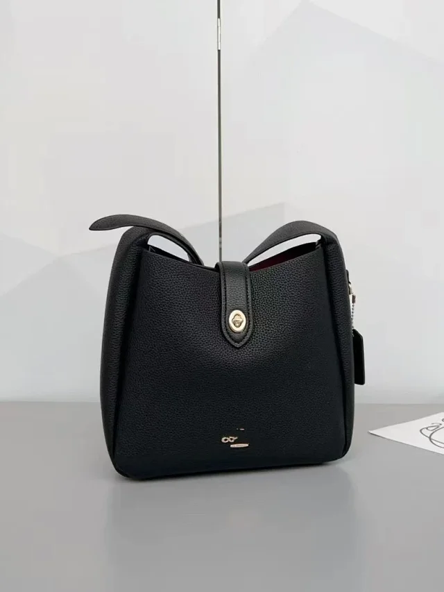 Coach Shoulder Bags Hadley Hobo product detail image 2