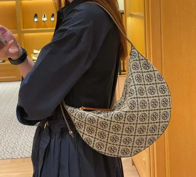 Tory Burch Shoulder Bags T Monogram Small Crescent Bag product detail image 7