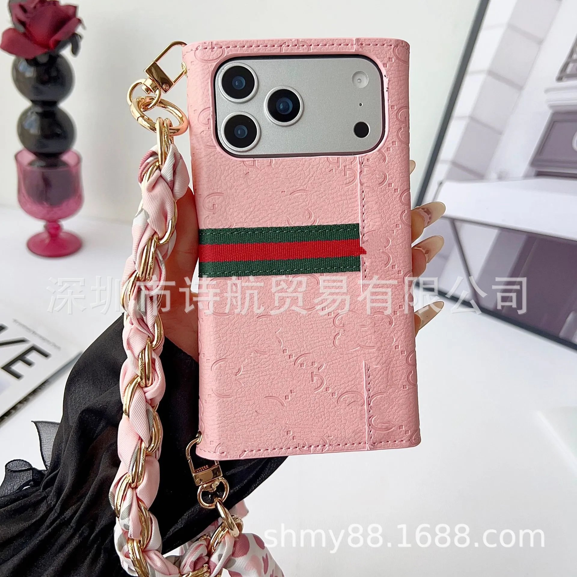 Gucci GG Marmont Mini Envelope Crossbody Bag Pink - 25