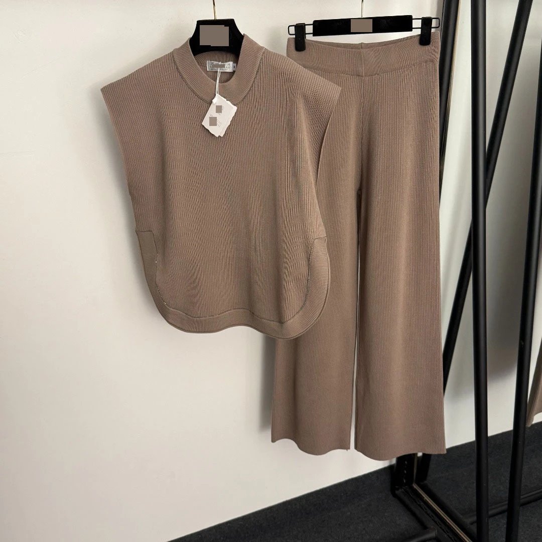 Design Ribbed Knit Two-Piece Set Beige Vest Top and Wide-Leg Pants - 4