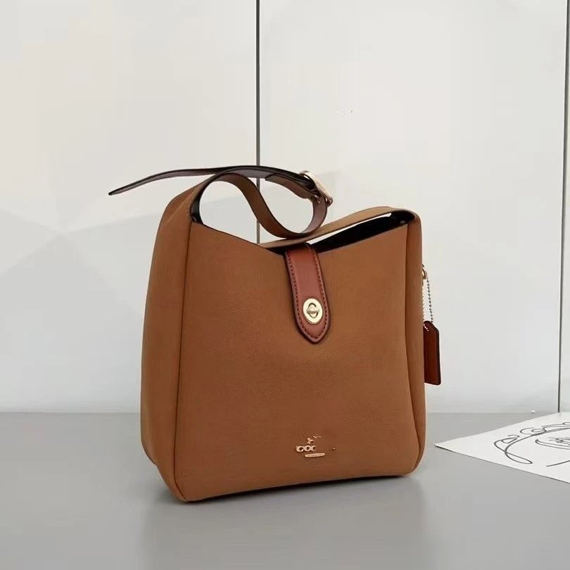Coach Shoulder Bags Hadley Hobo image 1