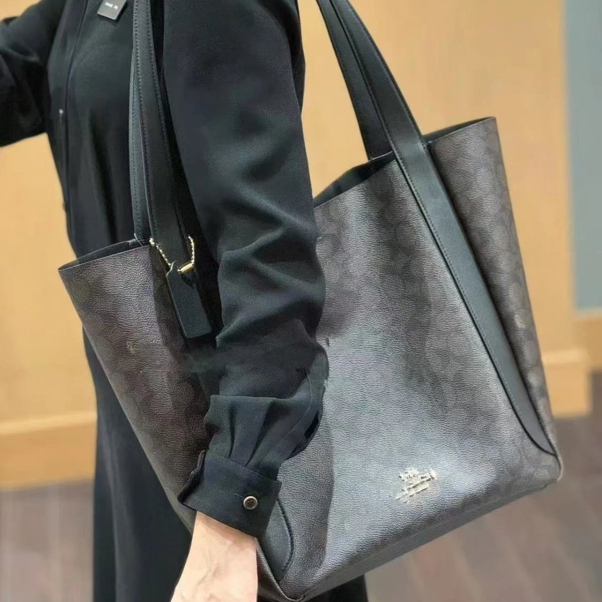Coach Handbags Hadley Tote image 1