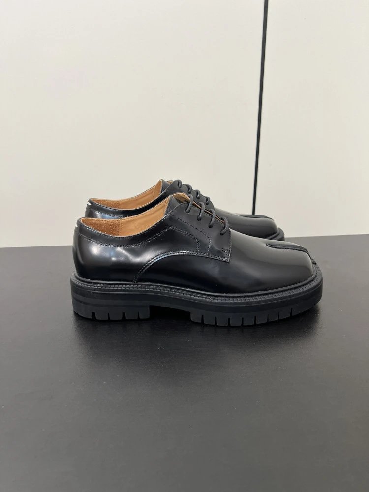 Maison Margiela Tabi Derby Black Leather Shoes - 6