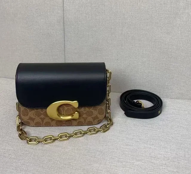 Coach Crossbody Bags Idol Chain Bag product detail image 1