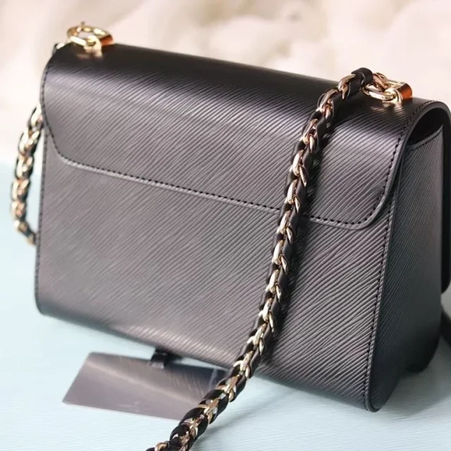 Unbranded Crossbody Bags Wave-textured flap bag with chain strap product detail image 5