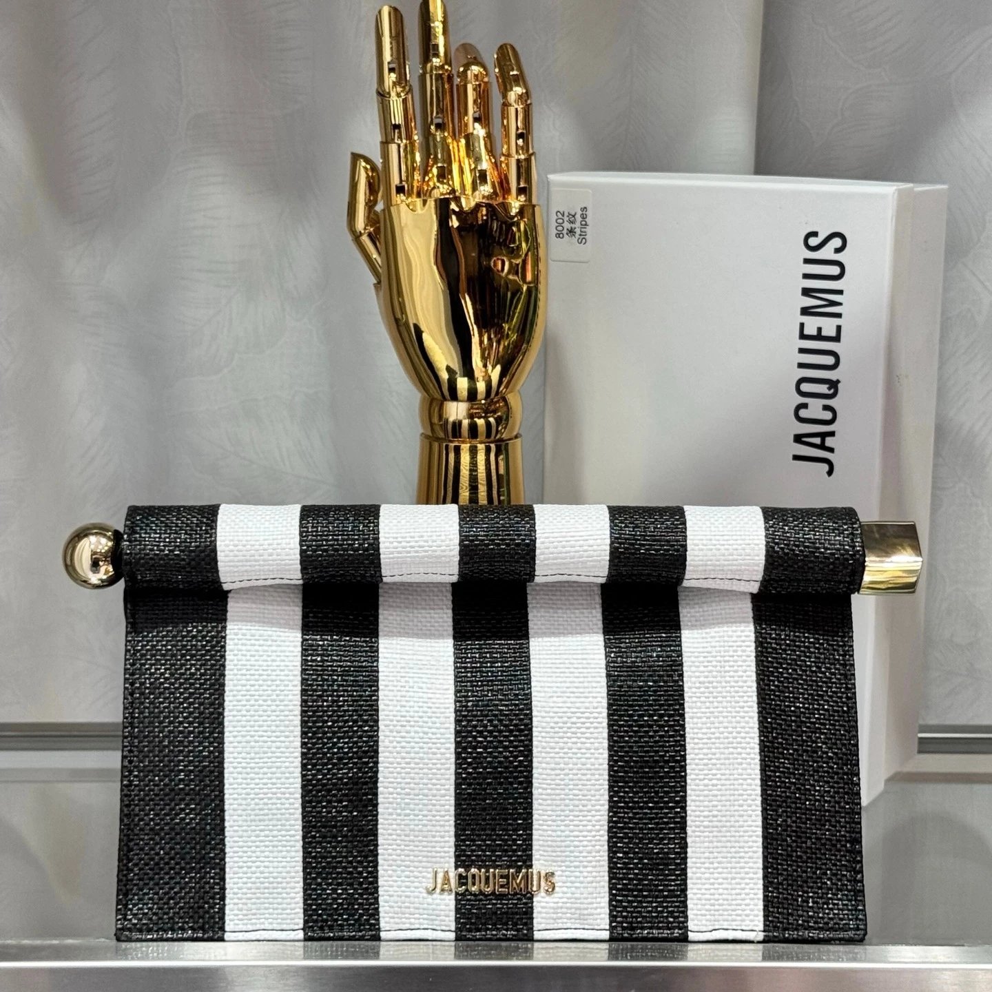 Jacquemus Crossbody Bags Roll-top flap bag with ball-end hardware image 4