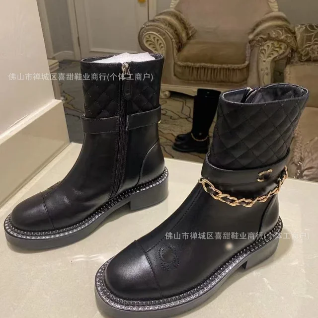 Chanel Boots Quilted Chain-Trim Side-Zip Ankle product detail image 2