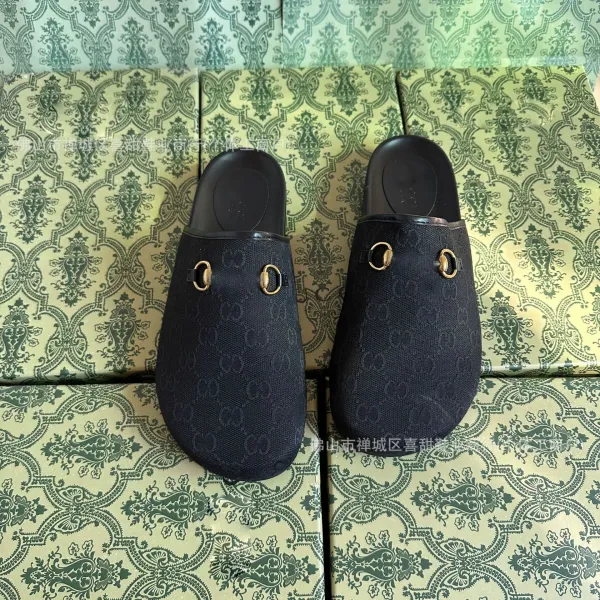 Gucci Princetown Leather Slippers Black - 11