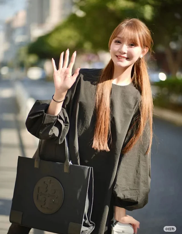 Tory Burch Handbags Nylon tote with Double T logo product detail image 5
